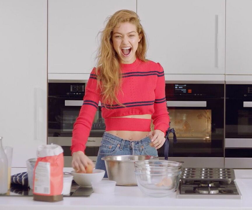 Slender girl prepares a healthy breakfast